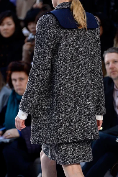 Look 47